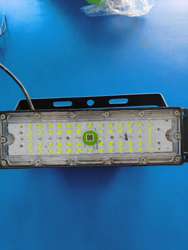 solar powered led street lights in Indore, India | LUMENS ELECTRICALS